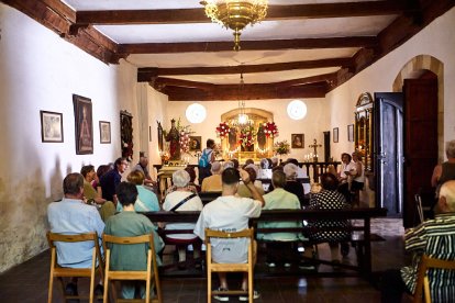 Tradicional bendición de los campos este domingo en la ermita de Santa Bárbara.