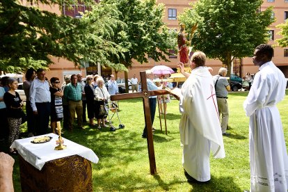 Tradicional bendición de los campos este domingo en la ermita de Santa Bárbara.