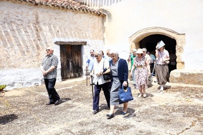Tradicional bendición de los campos este domingo en la ermita de Santa Bárbara.