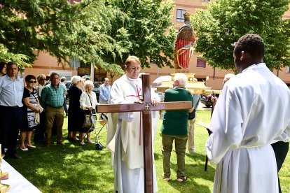 Tradicional bendición de los campos este domingo en la ermita de Santa Bárbara.