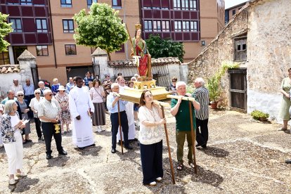 Tradicional bendición de los campos este domingo en la ermita de Santa Bárbara.