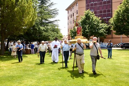 Tradicional bendición de los campos este domingo en la ermita de Santa Bárbara.