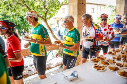 Avituallamiento en Calatañazor.