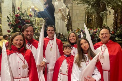 Pablo Martínez con otros miembros de La Flagelación.