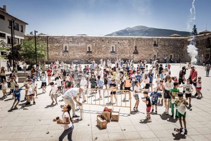 Comienzan los actos festivos con un juego pirotécnico para los más pequeños