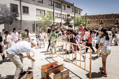 Comienzan los actos festivos con un juego pirotécnico para los más pequeños