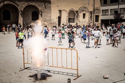 Comienzan los actos festivos con un juego pirotécnico para los más pequeños