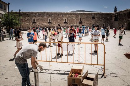 Comienzan los actos festivos con un juego pirotécnico para los más pequeños