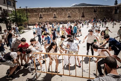 Comienzan los actos festivos con un juego pirotécnico para los más pequeños