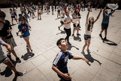 Comienzan los actos festivos con un juego pirotécnico para los más pequeños