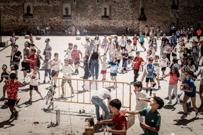 Comienzan los actos festivos con un juego pirotécnico para los más pequeños