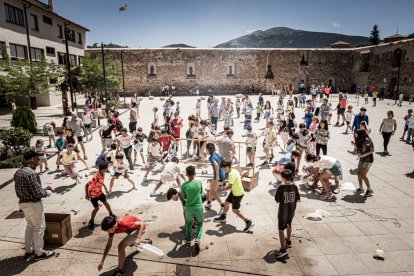 Comienzan los actos festivos con un juego pirotécnico para los más pequeños