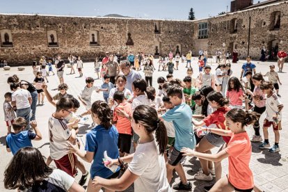 Comienzan los actos festivos con un juego pirotécnico para los más pequeños
