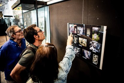 La muestra puede visitarse en la galería acristalada del Instituto Antonio Machado