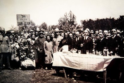 La muestra puede visitarse en la galería acristalada del Instituto Antonio Machado