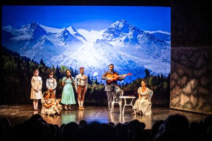 Doble sesión y una Audiencia abarrotada para despedir la programación cultural de primavera