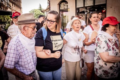 La caldera de este año está inspirada en el sorteo de la Lotería Nacional, con un guiño al Sorteo de los Jurados