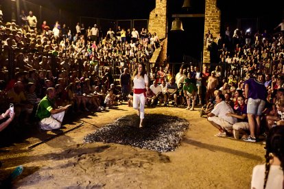 Fe, valor y tradición en el Paso del Fuego de San Pedro Manrique.