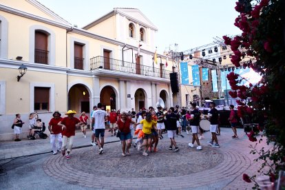 Fe, valor y tradición en el Paso del Fuego de San Pedro Manrique.