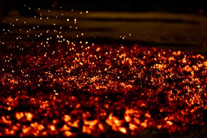 Fe, valor y tradición en el Paso del Fuego de San Pedro Manrique.