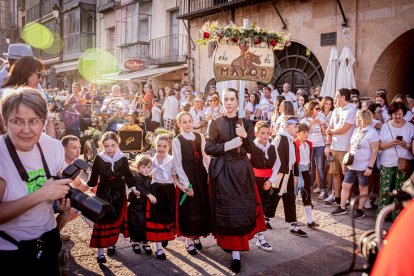 Fiesta de gala a la llegada a la Plaza Mayor