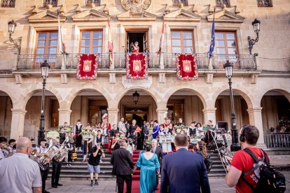 Fiesta de gala a la llegada a la Plaza Mayor