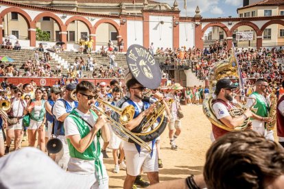 La fiesta fue inimaginable en la plaza de toros y sus calles aledañas