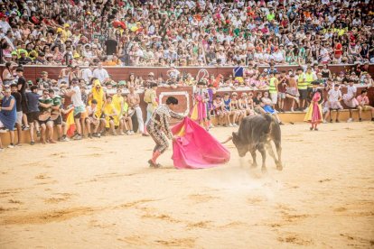 La fiesta fue inimaginable en la plaza de toros y sus calles aledañas