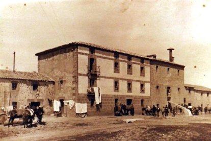 La fábrica de harinas de Miño de Medinaceli impulsó el desarrollo del Barrio de la Estación, que durante décadas concentró buena parte de la actividad económica del entorno.