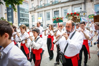 Reconocimiento a creadores y subastadores en el Sábado Agés 2026.