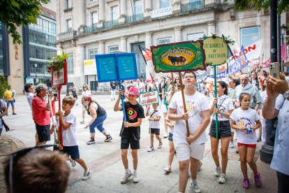 Reconocimiento a creadores y subastadores en el Sábado Agés 2026.