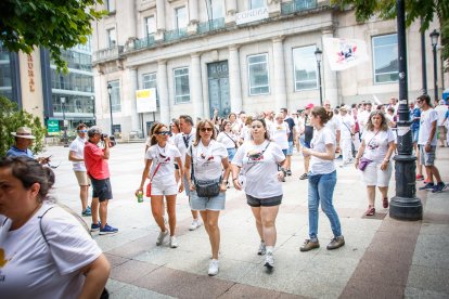 Reconocimiento a creadores y subastadores en el Sábado Agés 2026.