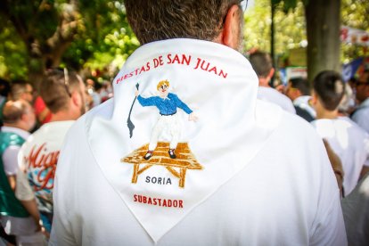 Reconocimiento a creadores y subastadores en el Sábado Agés 2026.