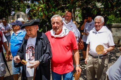 Reconocimiento a creadores y subastadores en el Sábado Agés 2026.