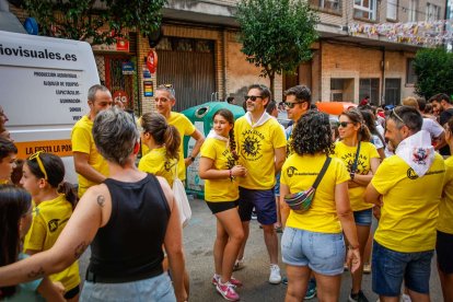 El público abarrota las cuadrillas en la tarde de los Agés.