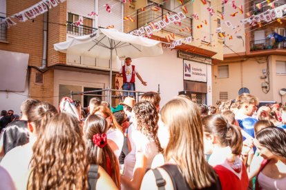 El público abarrota las cuadrillas en la tarde de los Agés.