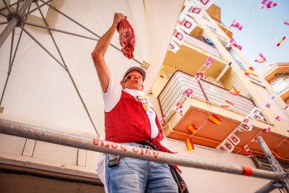 El público abarrota las cuadrillas en la tarde de los Agés.
