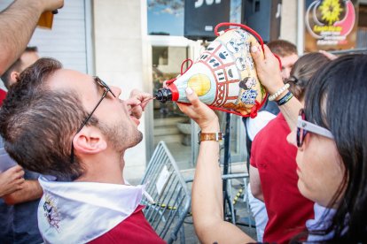 El público abarrota las cuadrillas en la tarde de los Agés.