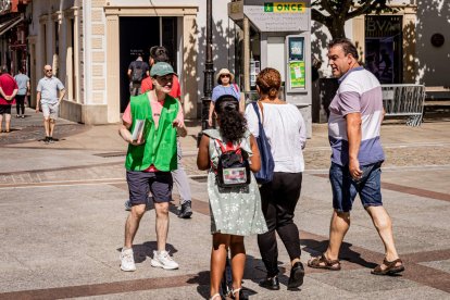 La campaña #todoscontraelcancer advierte de los peligros del sol en el Collado