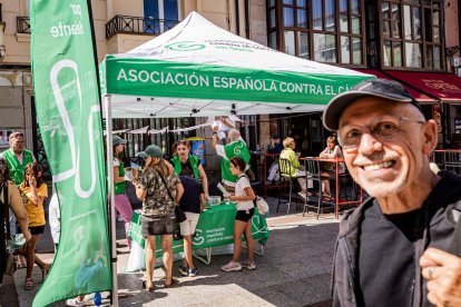 La campaña #todoscontraelcancer advierte de los peligros del sol en el Collado