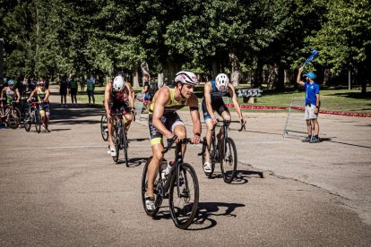 Imágenes de la prueba masculina en el parque de La Arboleda