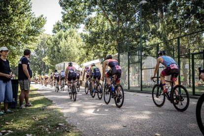 Imágenes de la prueba masculina en el parque de La Arboleda