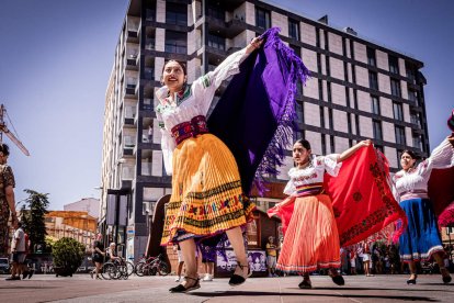 Un viaje por las culturas del mundo en el centro de Soria