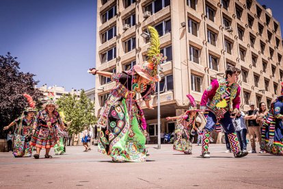 Un viaje por las culturas del mundo en el centro de Soria