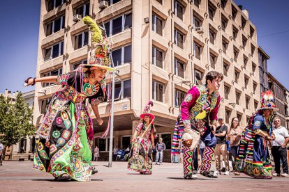 Un viaje por las culturas del mundo en el centro de Soria