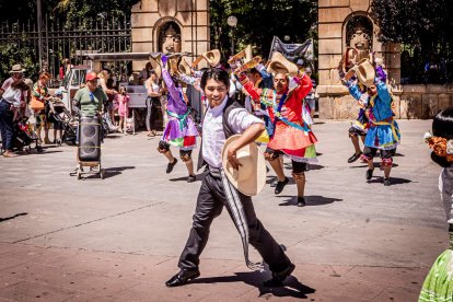 Un viaje por las culturas del mundo en el centro de Soria
