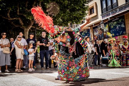 Un viaje por las culturas del mundo en el centro de Soria