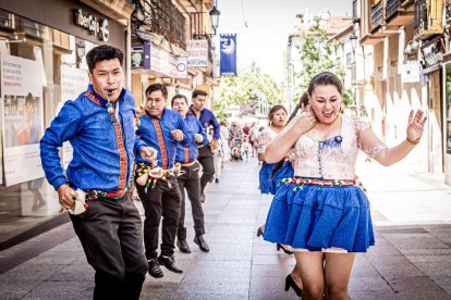 Un viaje por las culturas del mundo en el centro de Soria