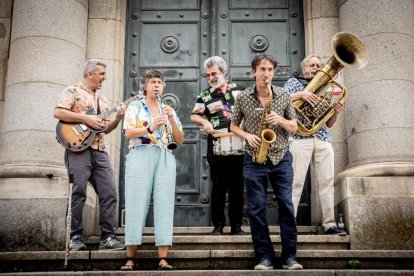 La propuesta lleva los conciertos a la calle por distintos barrios