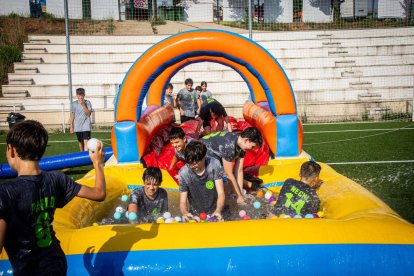 Una tarde refrescante para combatir el calor e iniciar las fiestas